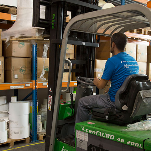 carriera-raining-labels